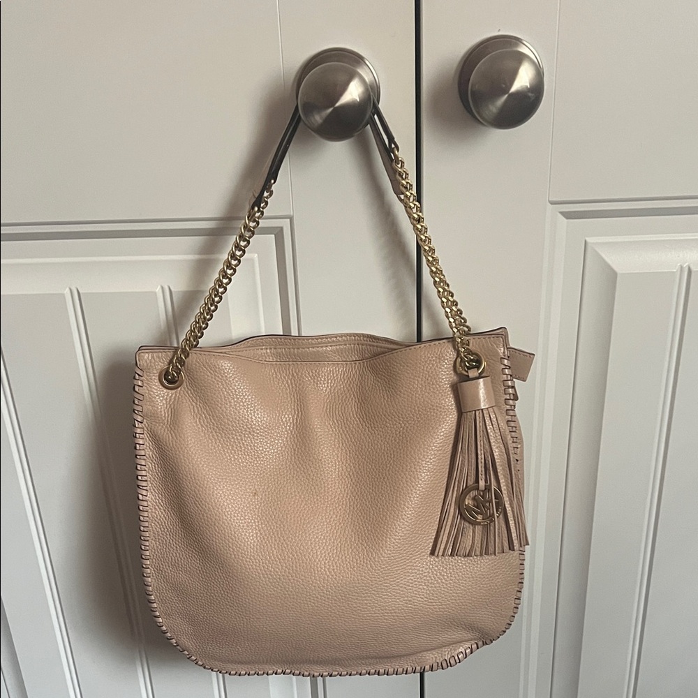 Michael Kors Whipped Chelsea Leather Shoulder Bag